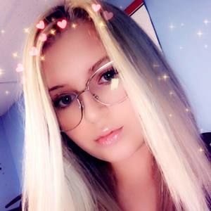 Meet your Posher, Riley